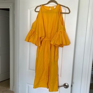 Beautiful yellow dress